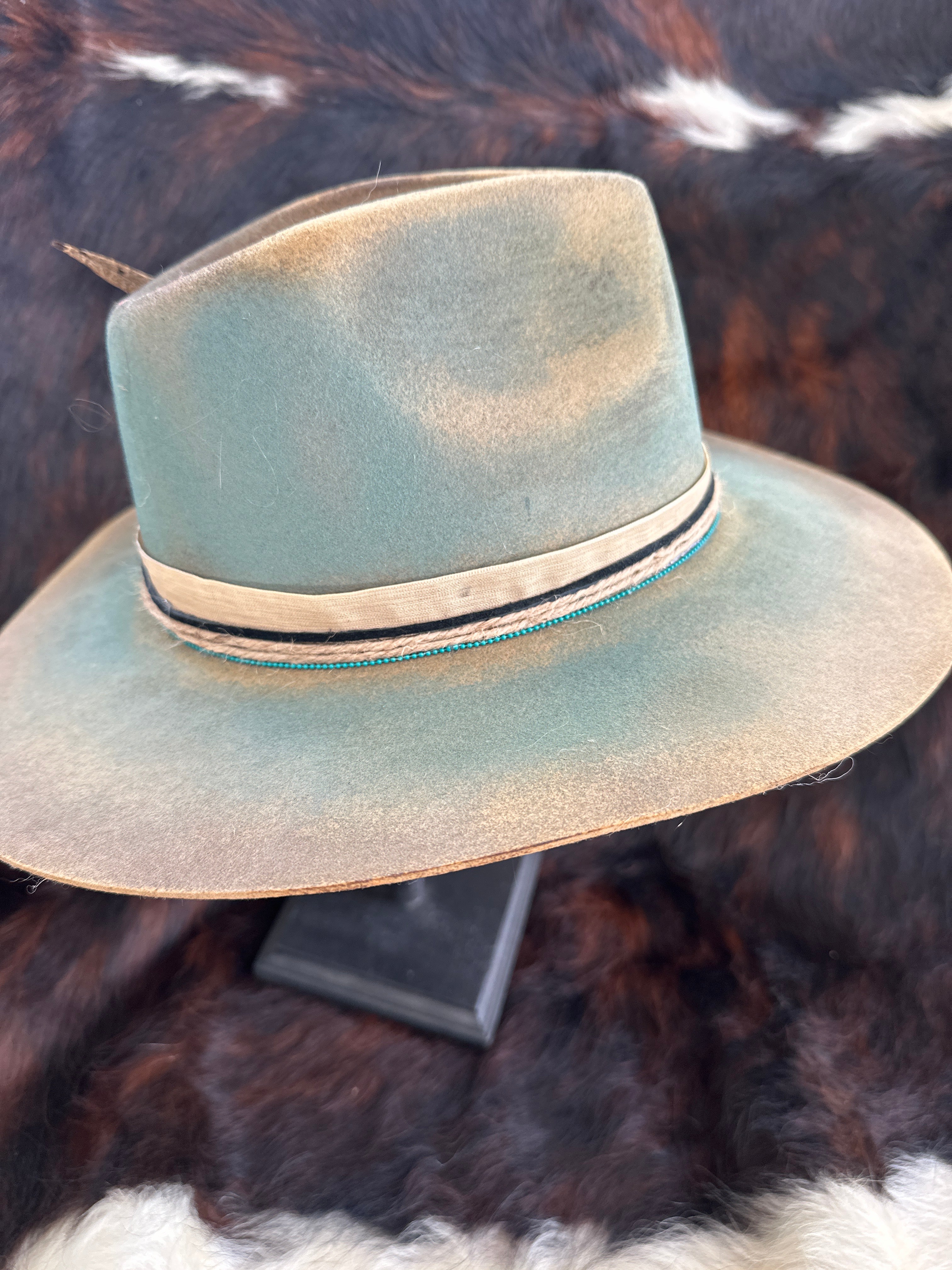 Vintage turquoise with partial leopard band