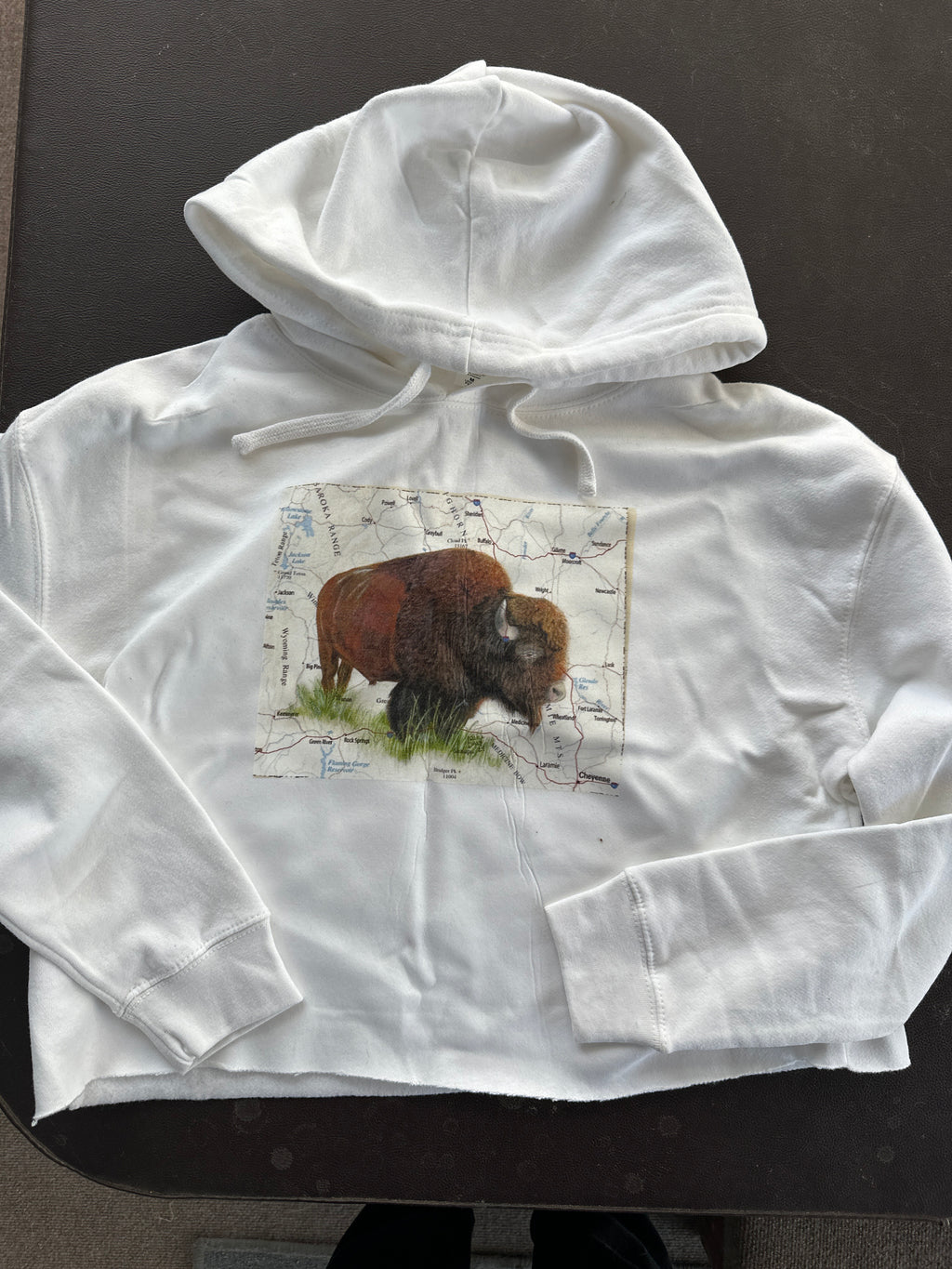 Buffalo Wyoming white crop sweatshirt with hood